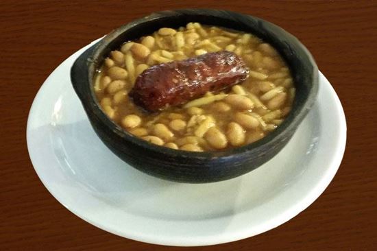 Foto para LONGANIZA DE CHILLAN CON PURÉ PICANTE